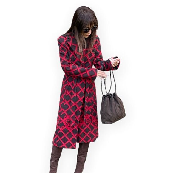 BCBGMaxazria COLLECTION Stunning Long Jacket       | Size: 6 | - Picture 12 of 12